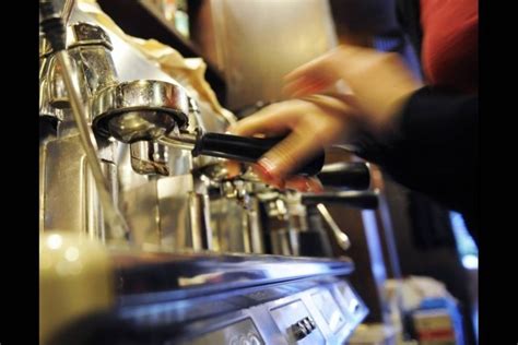 cercasi barista milano da lunedi venerdi